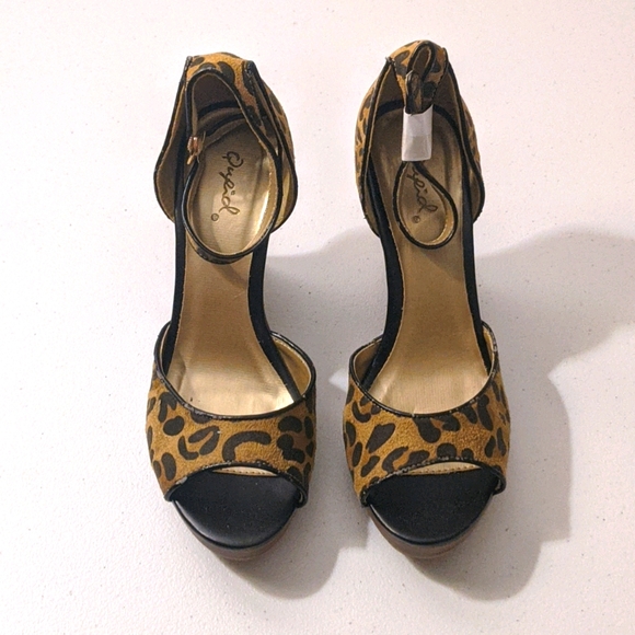 Qupid High Heels - Picture 2 of 6